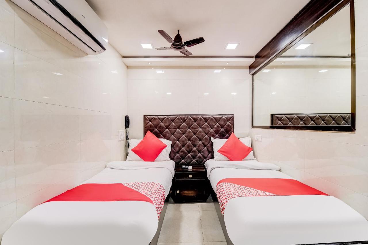 Hotel Qamar Mumbai Exterior photo