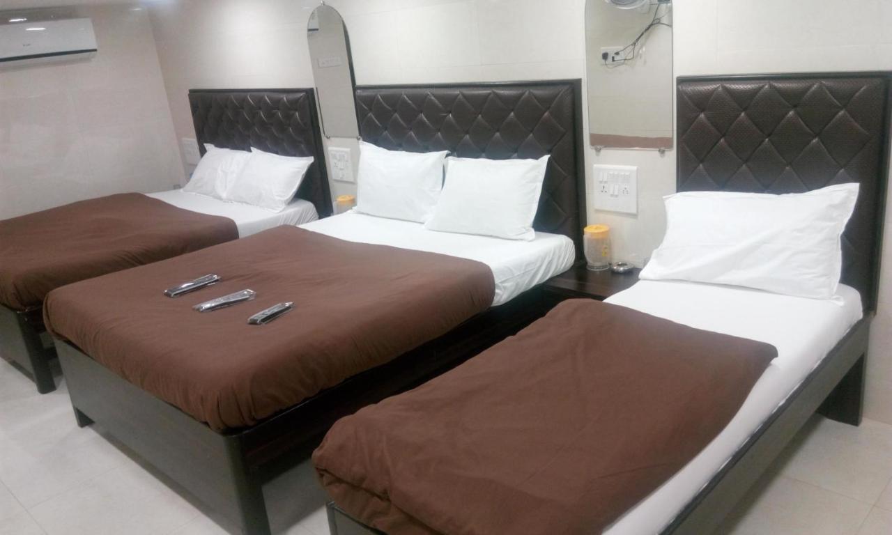 Hotel Qamar Mumbai Exterior photo